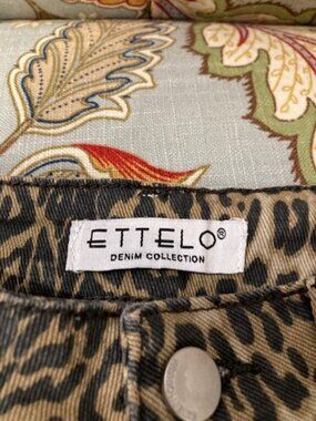ETTELO Leopard Jeans - NEVER WORN